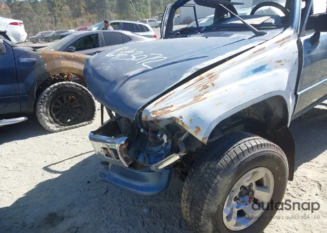 1988 Toyota Pickup Rn63 Std from USA, damaged, VIN JT4RN63A3J8007852